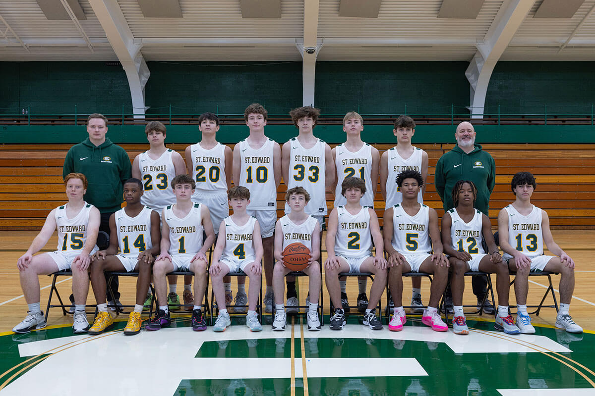 the 2023 st. edward high school freshman gold basketball team