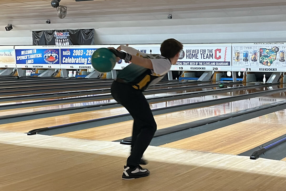 st. edward high school bowler during the ohsaa sectionals